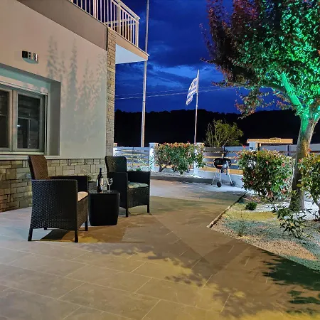 Mare Monte Luxury 4 Kassandria