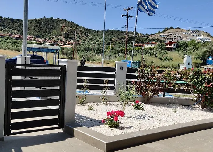 Mare Monte Luxury 4 Kassandria